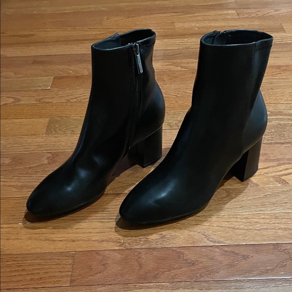 Anne Klein Black 8-1/2 Ankle Booties new without the box - Picture 2 of 8